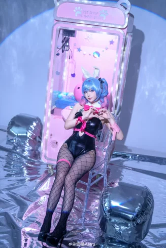 Cosplay｜真是的干脆摇起你的兔尾巴诱惑我不好吗-殇恋社区